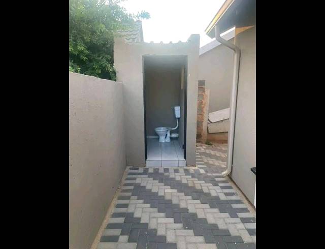 2 BEDROOM HOUSE FOR SALE IN SKY CITY